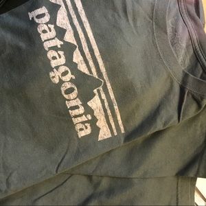 Patagonia logo tee